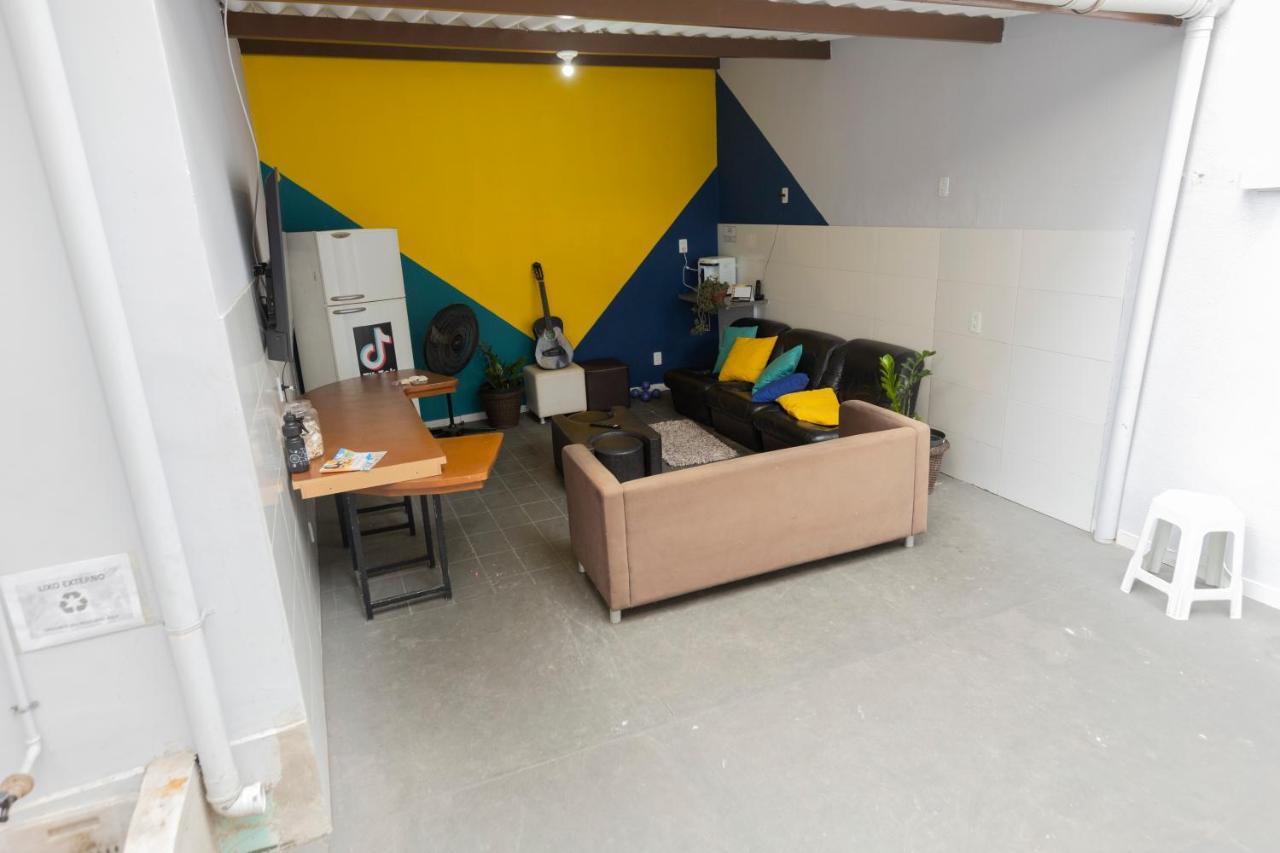 Hostel Diniz Vitória Esterno foto