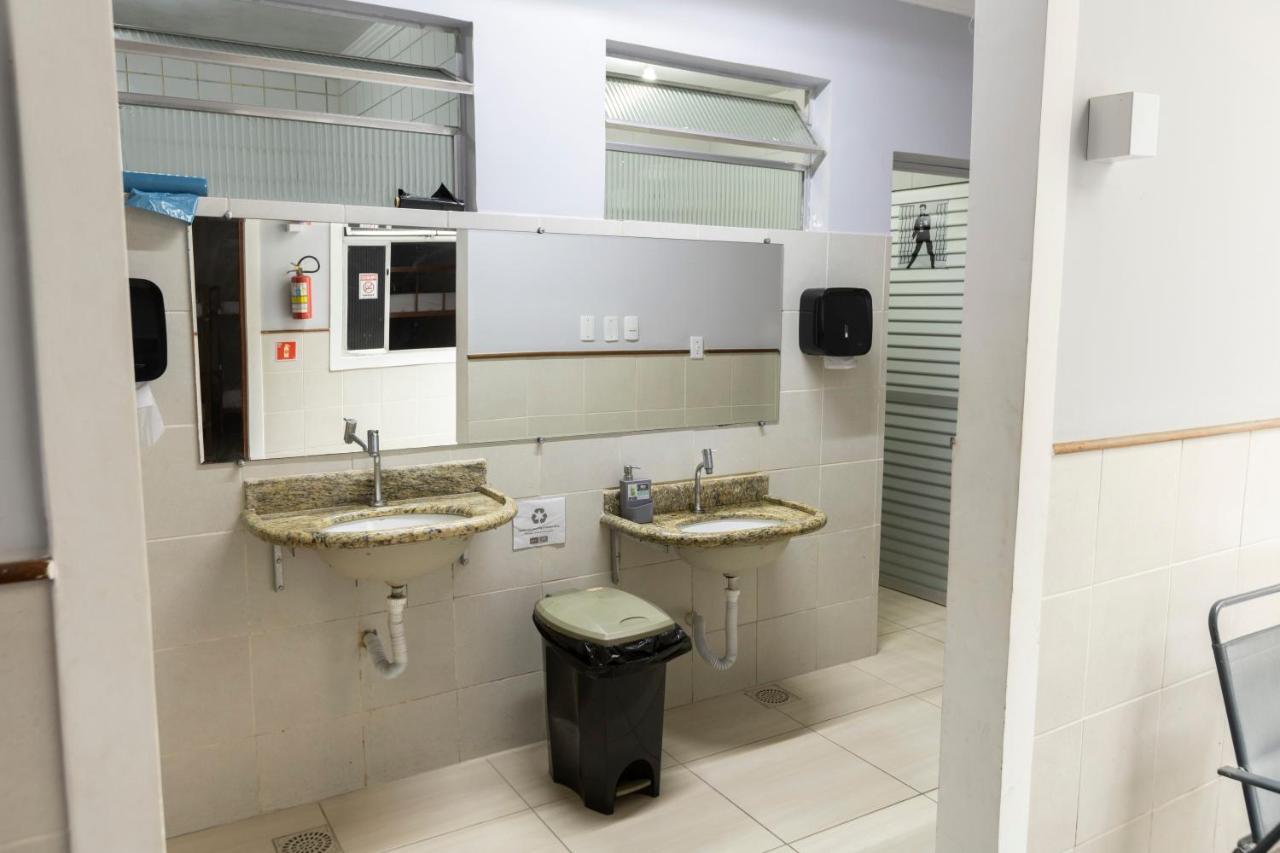 Hostel Diniz Vitória Esterno foto