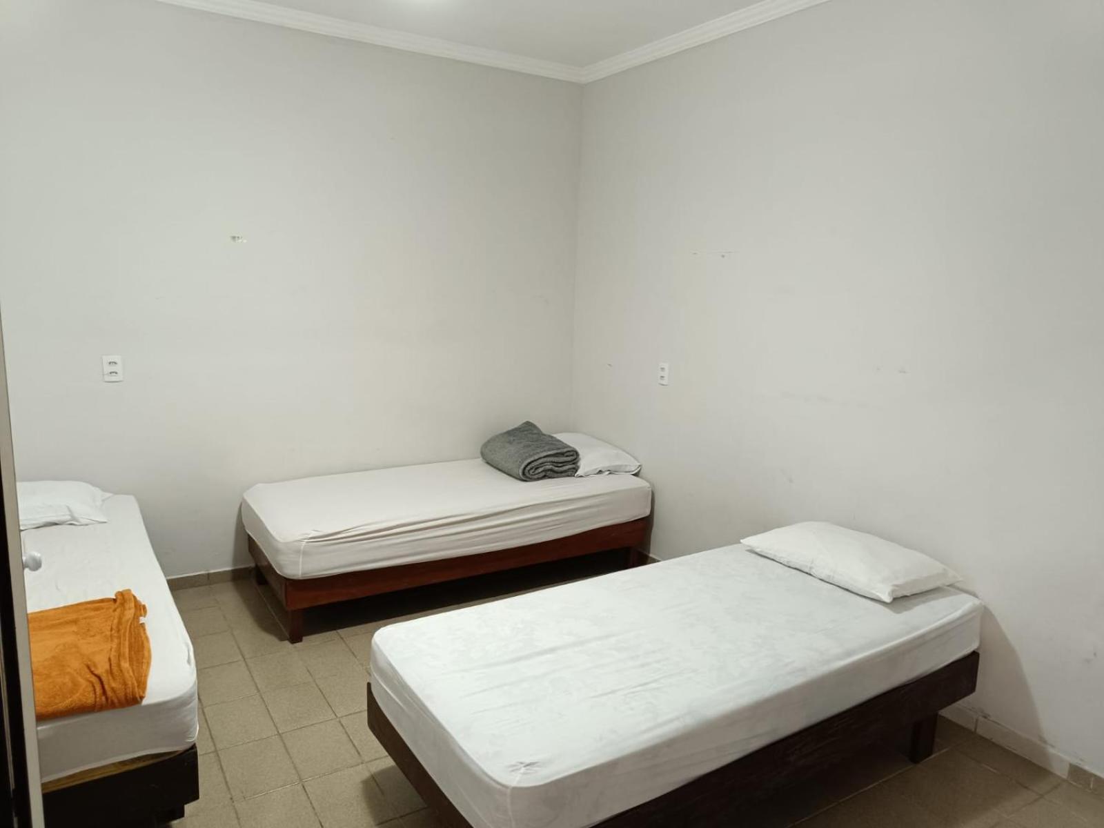 Hostel Diniz Vitória Esterno foto